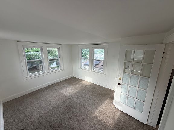 5th image of 431 E Union Ave Floor 2
