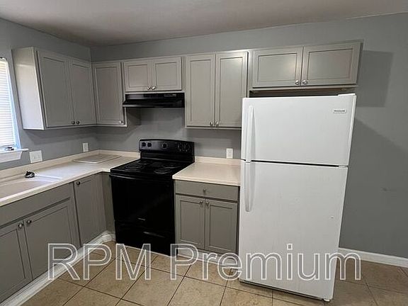 3rd image of 5051 Baker Blvd APT A