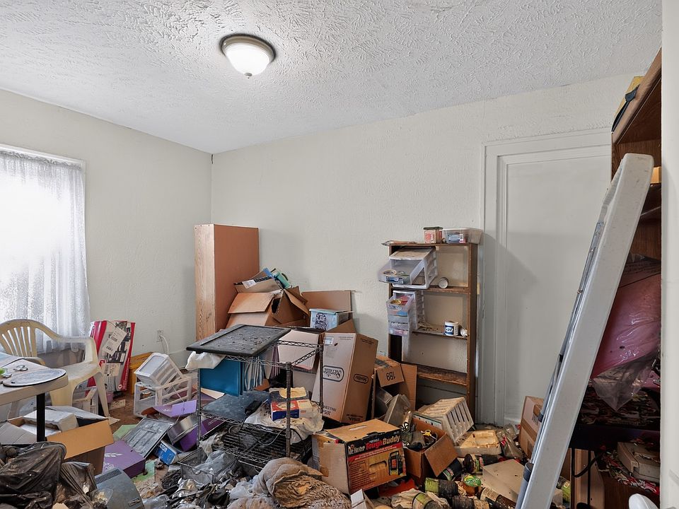 67 E Pleasant St, photo 9