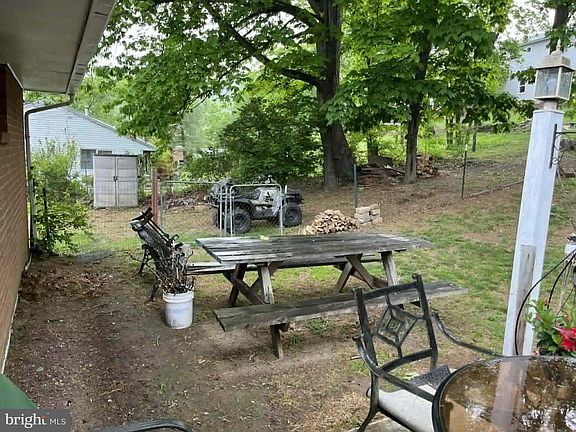 5th image of 11806 Bayberry Ave