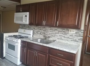 131 Warwick Rd N #E, Lawnside, NJ 08045