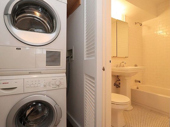 5th image of 420 E 79th St #4CC
