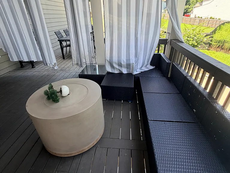 7318 Shady Tree Ct — Photo 36
