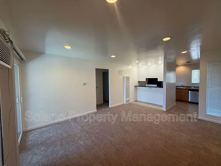 409 Taylor St #8 — Photo 7