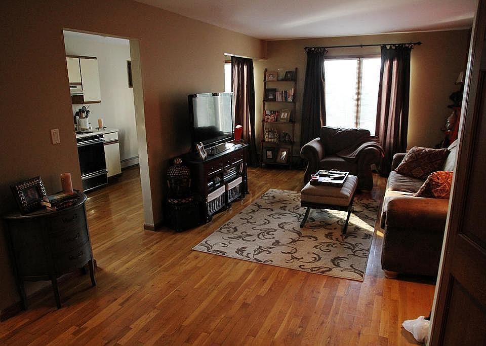 1st image of 65 W Castor Pl Floor 2