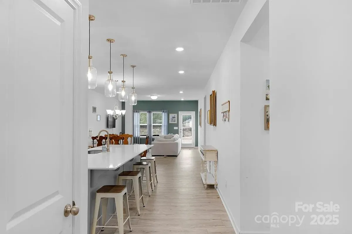 Property Photo - 106 Aspire Cir