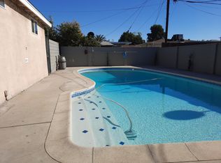 8464 Hazeltine Ave, Panorama City, CA 91402