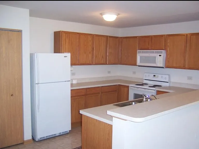 1713 Silverstone Dr — Photo 6