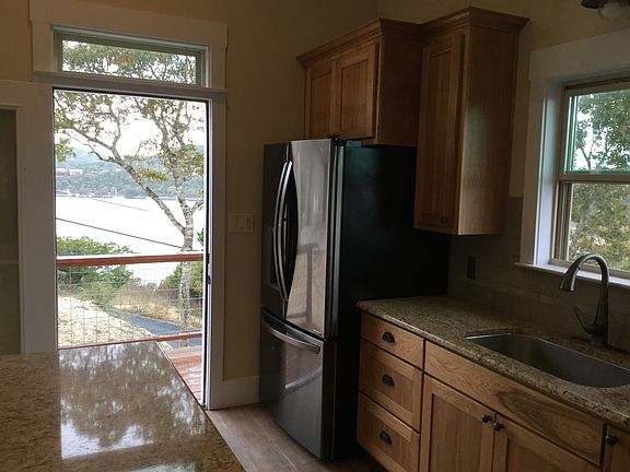 5th image of 10702 Hill Dr