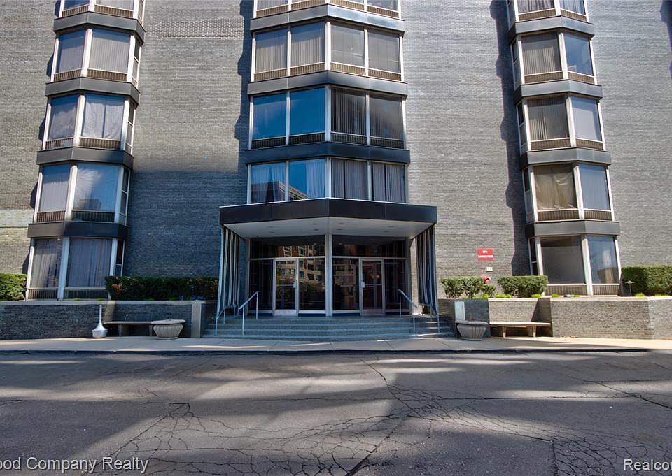 1st image of 8200 E Jefferson Ave APT 302