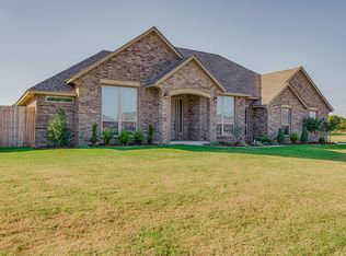 1897 N Main St, Blanchard, OK 73010