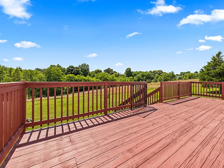 295 Tanglewood Dr — Photo 22