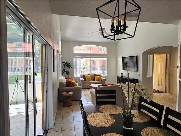 5th image of 1013 PARK RIDGE CIRCLE