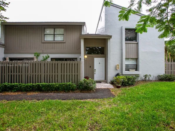 10703 SW 113th Pl #100B, Miami, FL 33176