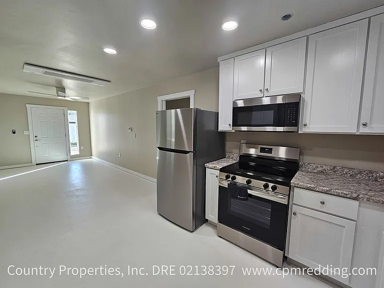 2122 Marlene Ave — Photo 10