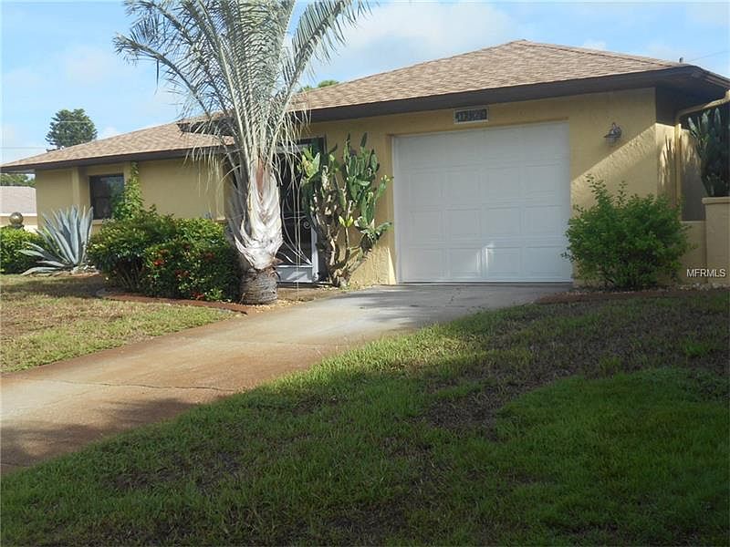 1st image of 10126 Peach Ave