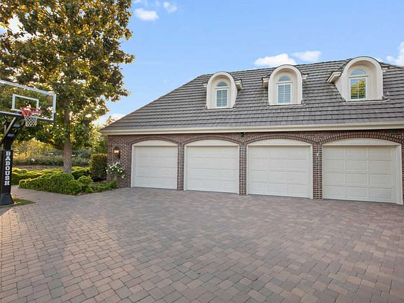 3rd image of 5175 Island Forest Pl