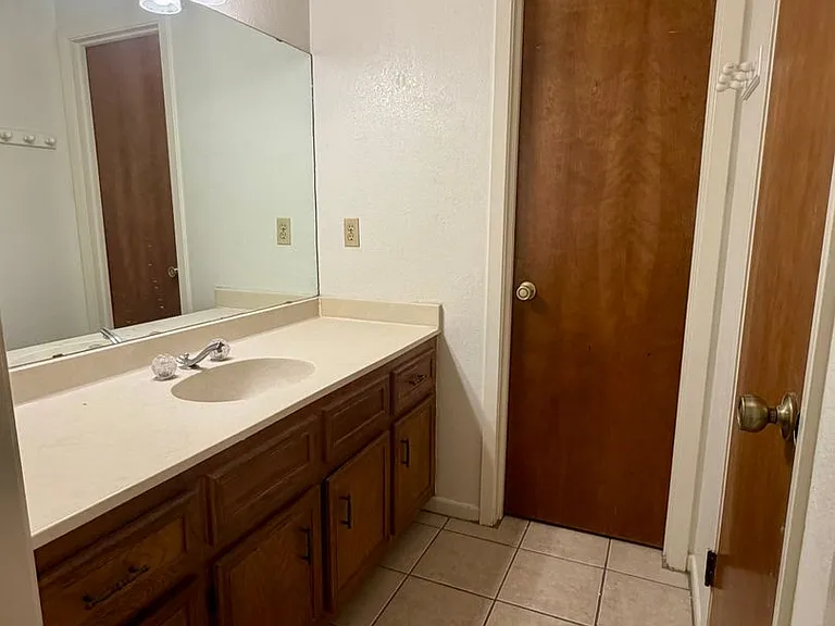 108 Stone Canyon Ct — Photo 10