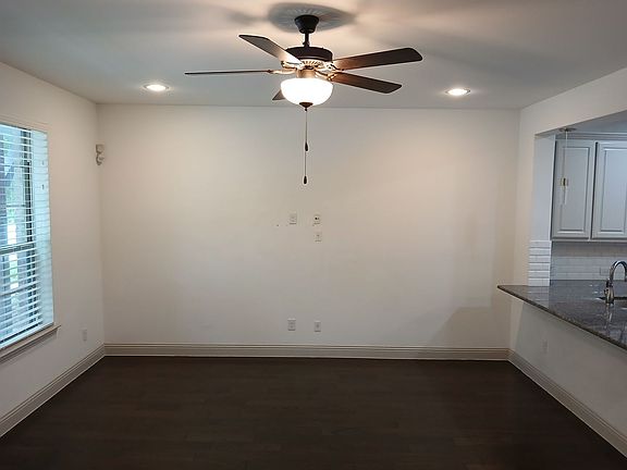 3rd image of 7225 Huckleberry Dr