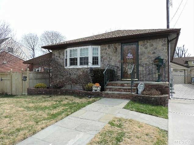 1st image of 1775 Gildersleeve St