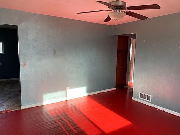 2nd image of 1619 Broadwater Ave