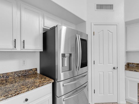 5th image of 15961 W VENTURA Street
