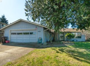 2082 NW 15th Ct, Gresham, OR 97030