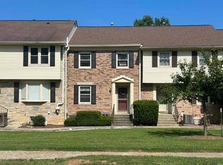 136 N Park Ridge Rd, Bloomington, IN 47408