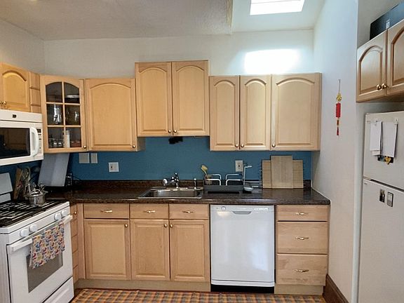 3rd image of 3846 Grand Ave S APT 4