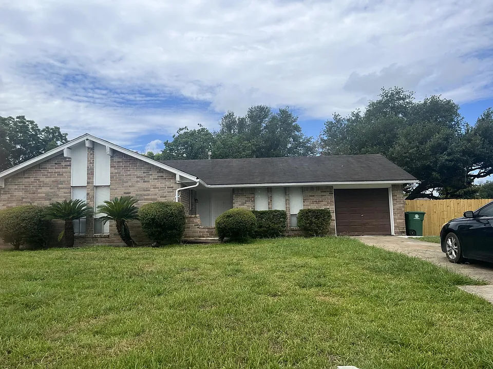 12102 Rhinebeck Dr