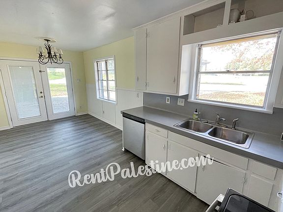 2nd image of 102 Brierwood Dr