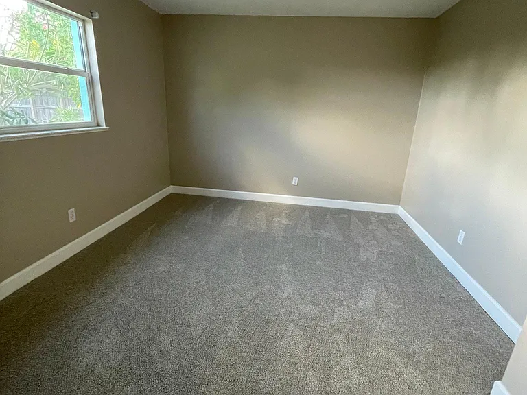 575 Coconut St — Photo 16
