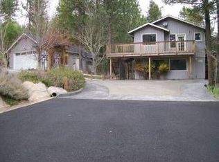 1090 Cantrall Rd, Jacksonville, OR 97530