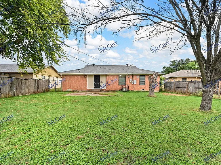 3532 Hilton Dr — Photo 17