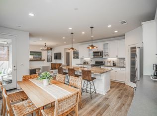 2531 W Lugaro Ln, Anaheim, CA 92801