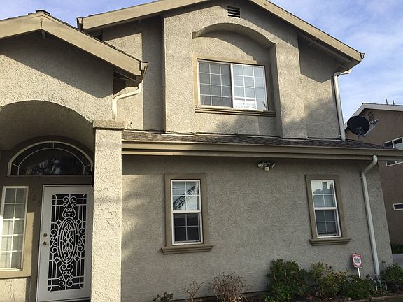 3rd image of 426 Cypress Ave