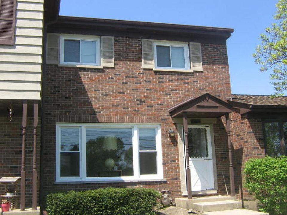 1st image of 270 Station Dr