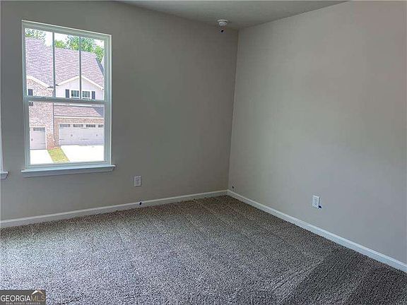 5th image of 269 Timberland Ave