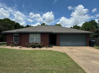 1909 Wayside Dr, Bryan, TX 77802