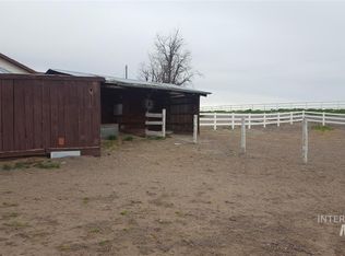 1667 S Joe King Rd, Hammett, ID 83627