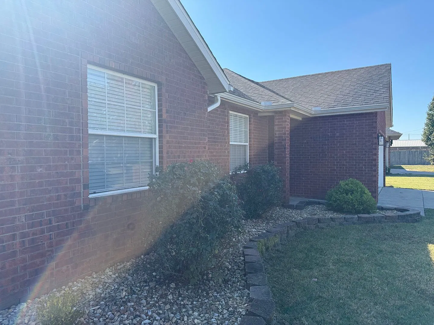 Beautiful updated home in Nixa Available Now — Photo 3
