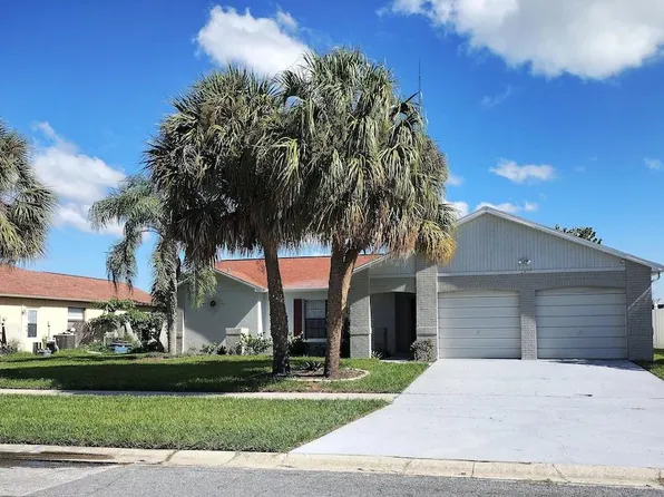 2837 Blossom Lake Dr, Holiday, FL 34691