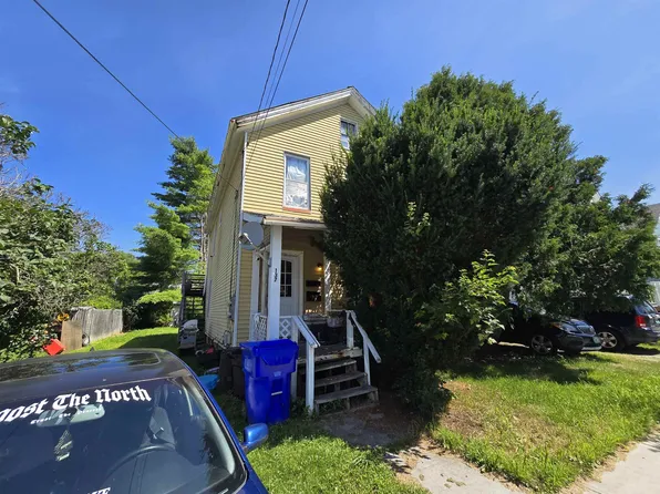 137 Maple Street, Rutland City, VT 05701