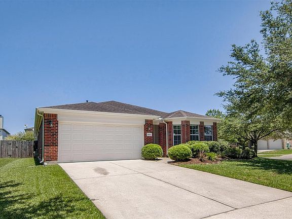 3rd image of 2802 Foster Hill Dr