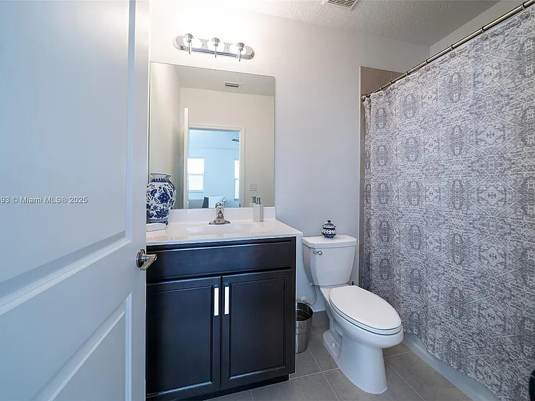 4230 Rosa Dr — Photo 46