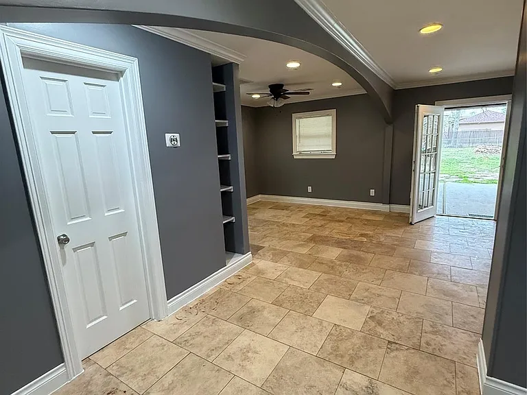 812 Avenue M — Photo 5