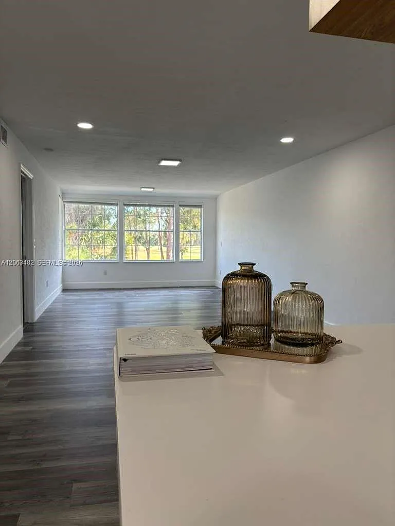 Palm Beach Trace Condo — Photo 3