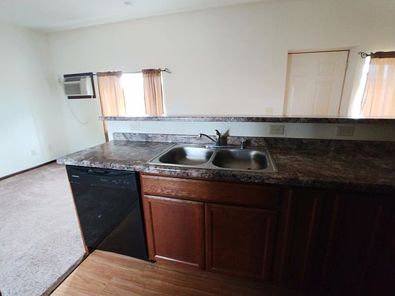 2nd image of 1624 West Ave S