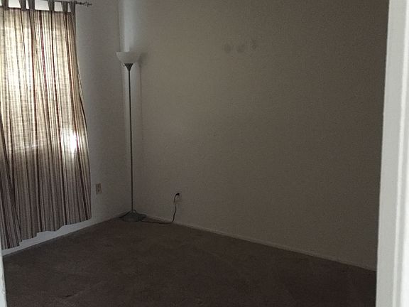 3rd image of 4700 Clair Del Ave APT 501