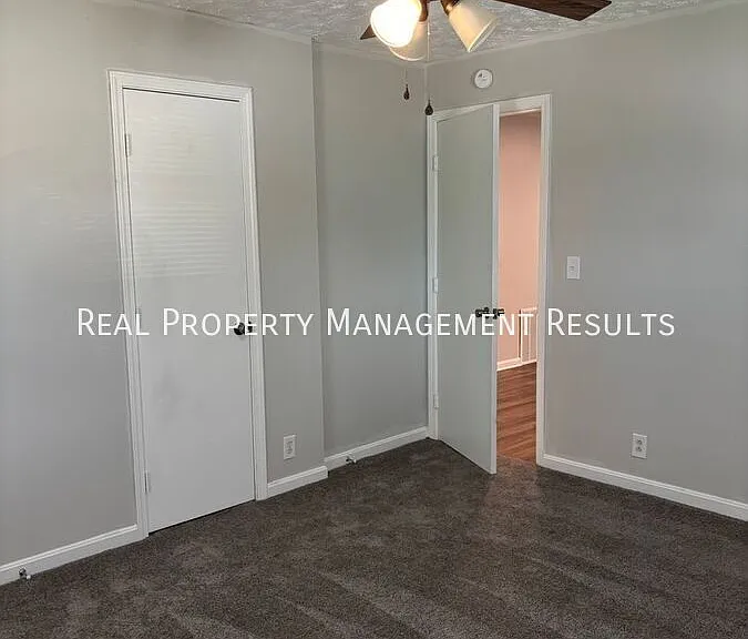 1624 S Red Bank Rd #B — Photo 10